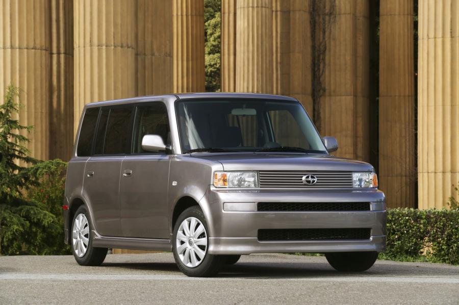  Scion xB 2003 года  (фото 13 из 42)